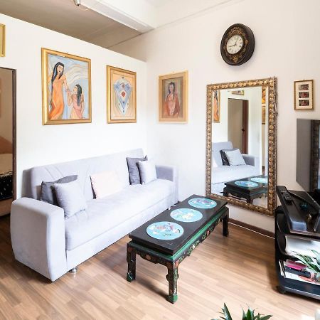 Central Apartment In Trastevere Rom Eksteriør billede