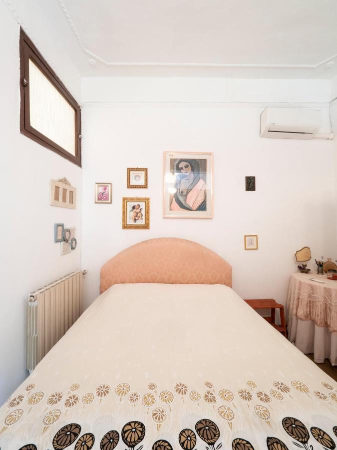 Central Apartment In Trastevere Rom Eksteriør billede