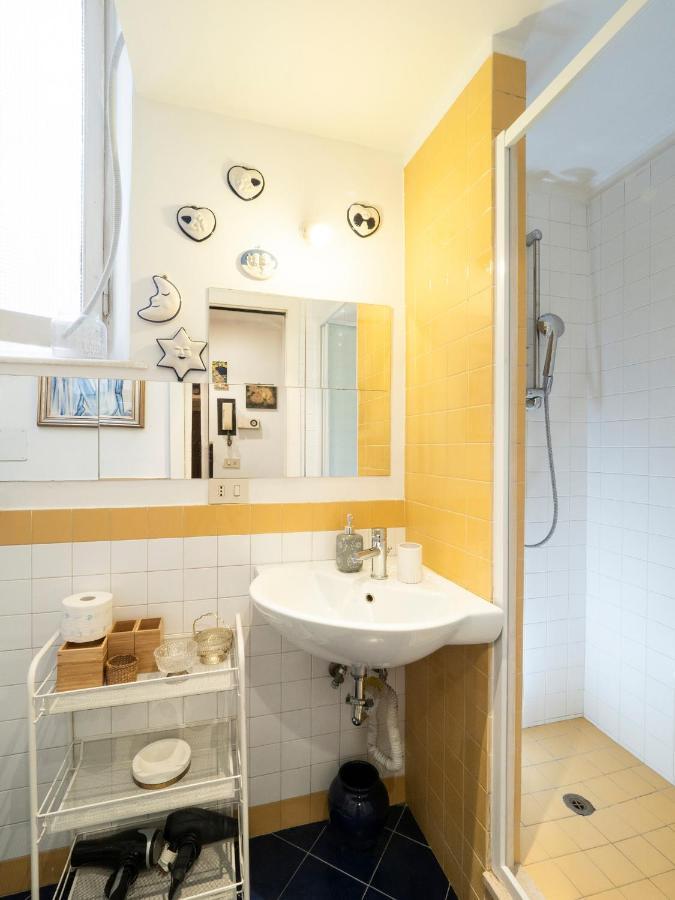 Central Apartment In Trastevere Rom Eksteriør billede